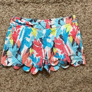 Crown & Ivy Scalloped shorts